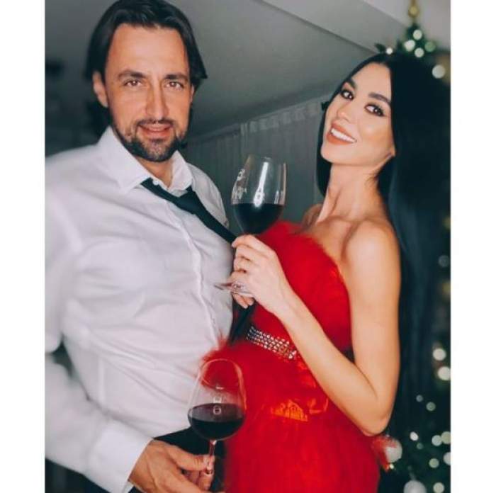 Cristina și Denis Ștefan eleganți, de Crăciun.