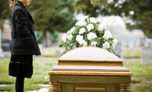 Biserica cere schimbarea regulilor la înmormântările pacienților decedați de COVID. ”A devenit imperios necesară”