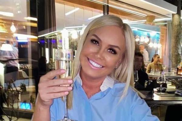 Vica Blochina, din nou la cabinetul medicului estetician. Cum se pregătește blondina pentru vacanță / FOTO