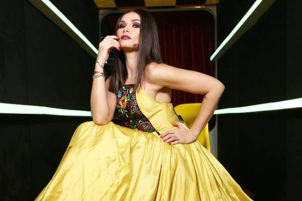 Alina Pușcaș s-a ales cu dintele spart. Cum arată acum prezentatoarea de la Te cunosc de undeva. ''V-aș arăta, dar mi-e rușine''