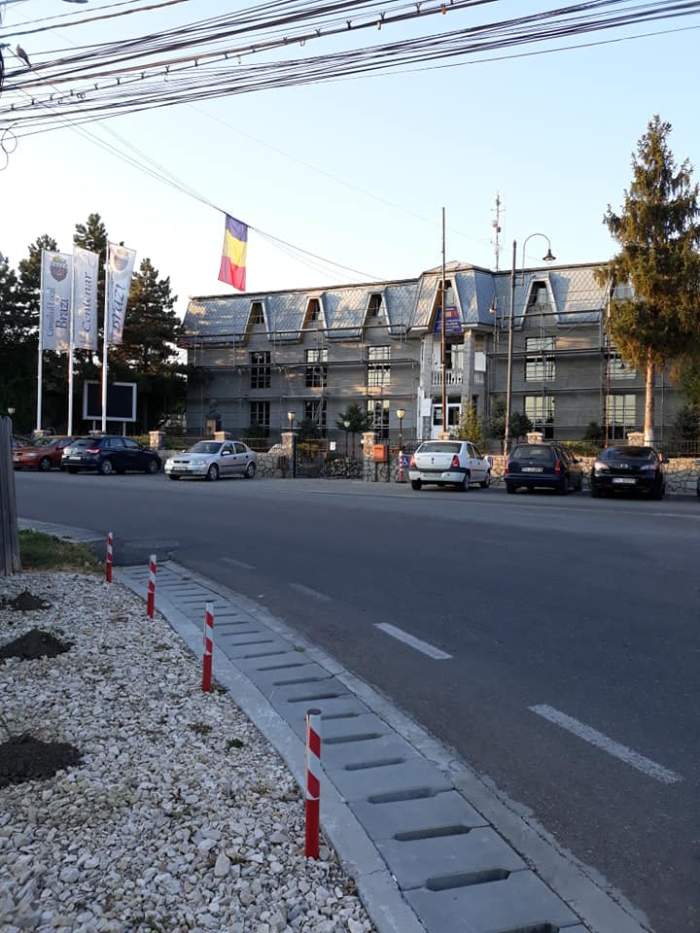 Un viceprimar din Prahova a trimis clipuri deocheate colegilor. Reacția unui consilier: „S-a ajuns prea departe cu bădărănia și nesimțirea”