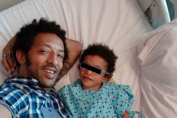 Leon, fiul lui Kamara mai are nevoie de alte șase operații grele! Cântărețul traversează o perioadă dificilă și din punct de vedere financiar