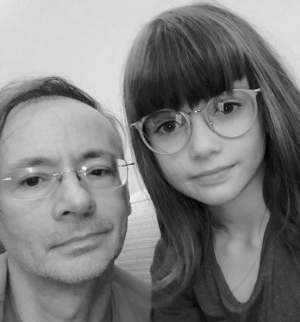 Mihai Albu, separat de fiica lui de Paște. Creatorul de modă nici măcar nu își poate suna copilul: „Are telefonul restricționat”