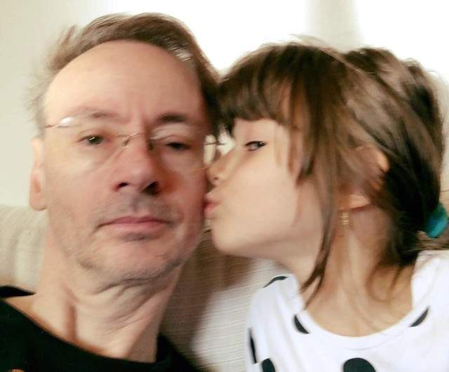 Mihai Albu, separat de fiica lui de Paște. Creatorul de modă nici măcar nu își poate suna copilul: „Are telefonul restricționat”