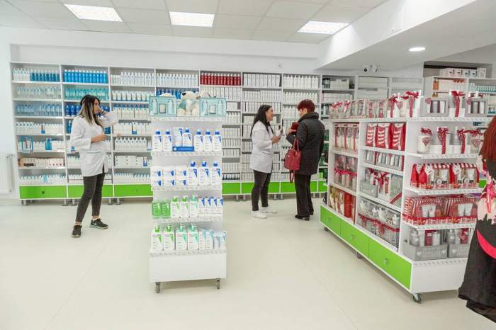 Ministerul Sănătății a aprobat testarea rapidă în farmacii pentru depistarea Covid-19. ”Testarea are un rol esențial”