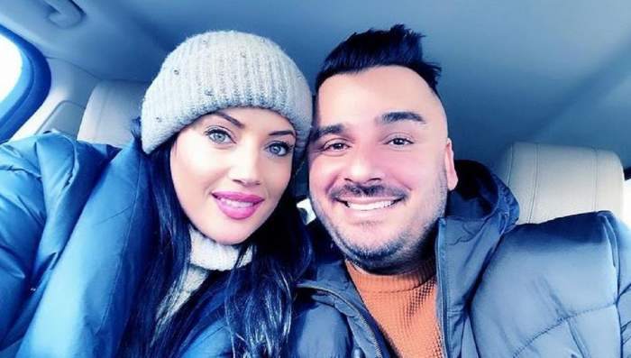 Liviu Guță și soția lui, Roxana, sunt în mașină. Cei doi își fac un selfie.