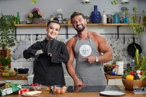 Roxana Blenche de la Chefi la cuțite, într-o nouă emisiune de cooking, la Antena 1. Când se lansează show-ul Hello Chef