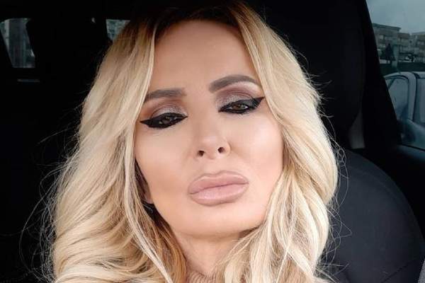 Daniela Gyorfi, clipe îngrozitoare, după ce i s-a spart implantul mamar. E nevoită să-și schimbe din nou silicoanele: „S-a fisurat, se vede că a ieșit”