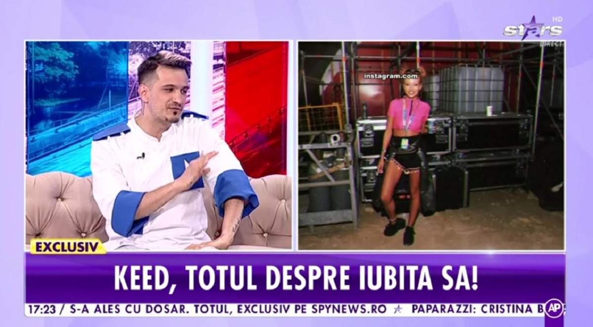 Keed poartă o uniformă albă de bucătar și e la Antena Stars pentru a oferi declarații. În dreapta e poză cu iubita lui.