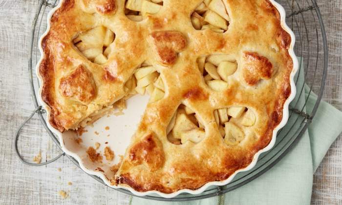 Cea mai delicioasă plăcintă cu mere chiar la tine acasă. Secretul dezvăluit de chef Florin Dumitrescu