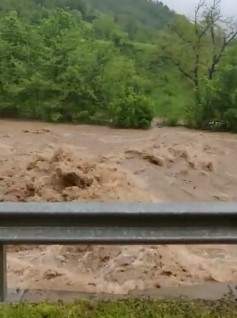 Cod roșu de inundații în județul Bihor. S-au înregistrat deja cote istorice