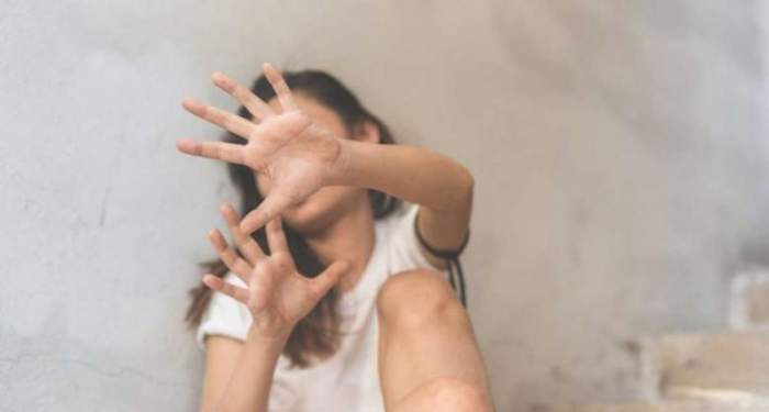 Adolescentă de 17 ani din Iași, abuzată după ce a fost luată la ocazie. Clipele de coșmar prin care a trecut minora
