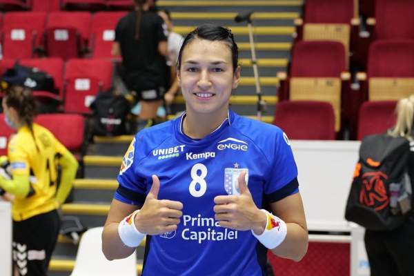 Cristina Neagu a ajuns pe patul de spital. Imaginea postată de celebra handbalistă după ce s-a operat la picior / FOTO