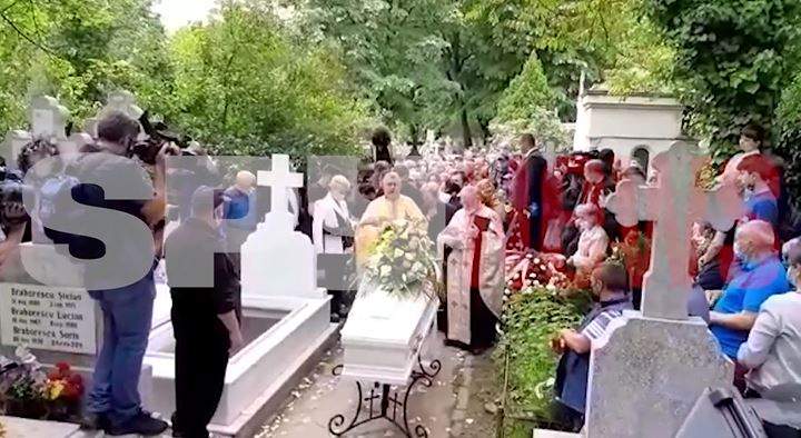 Ion Dichiseanu a fost înmormântat! Fiica regretatului actor, lacrimi și durere la căpătâiul tatălui! Imagini exclusive / VIDEO