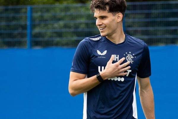 Cine este iubita lui Ianis Hagi. Fotbalistul a surprins pe toată lumea: "Stau bine cu dragostea"