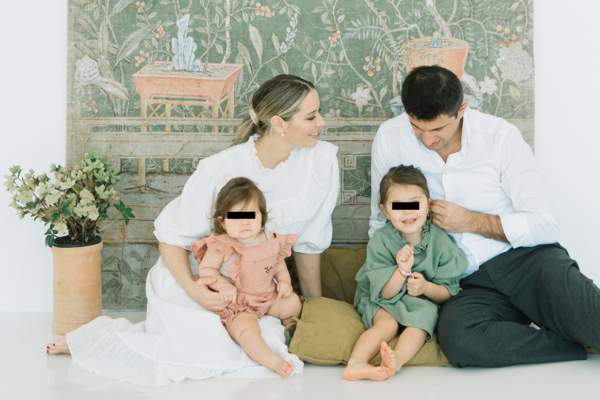 Laura Cosoi și soțul ei împlinesc astăzi 9 ani de relație. Cum s-au cunoscut cei doi