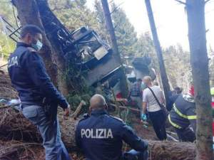 Victimele tragediei din Italia au fost identificate. Printre cele 14 persoane decedate în urma prăbușirii telecabinei se află și copii