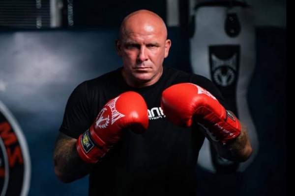 Scandal în familia lui Cătălin Zmărăndescu! Ce acuzații îi aduce fiul lui, Mihai: „Nu vreau să aud de el, se promovează la tv cu 2 copii și are 4”