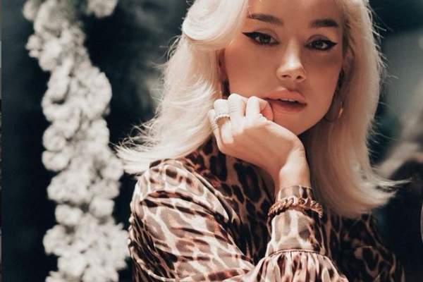 Alina Ceușan, complet naturală în fața fanilor! Cum arată vedeta la primele ore ale dimineții / FOTO