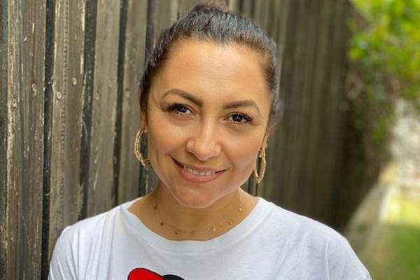 Andra, ipostază rară, în piscină. Cum petrece artista alături de familia ei, la mare: „Să ne încărcăm bateriile” / FOTO