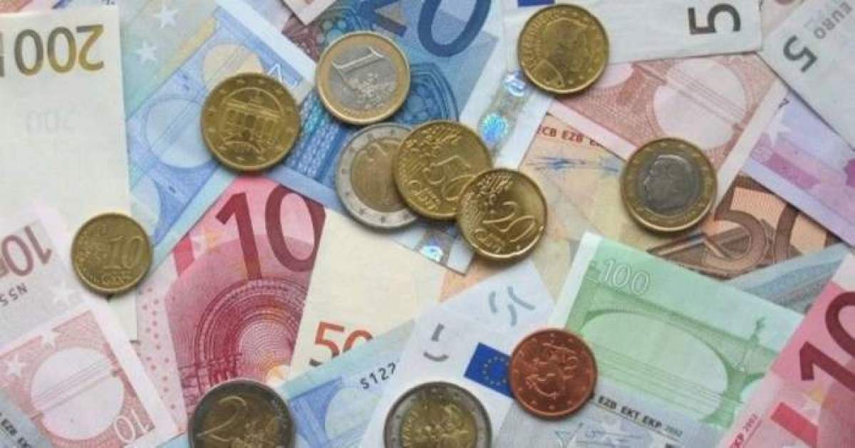 Monede și bancnote de euro.