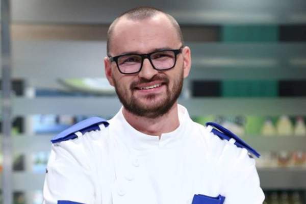 Cum arată soția lui Cătălin Amarandei, semifinalistul de la Chefi la cuțite. Tânăra îl susține tot timpul pe concurent