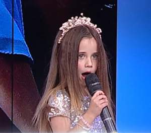 Sânziana Buruiană își lansează fiica în muzică. Fetița a cântat la Antena Stars: „Vreau să fie artistă” / FOTO