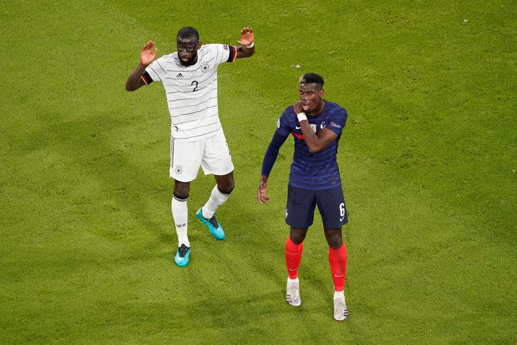 Jucătorul Paul Pogba, mușcat de un adversar în timpul meciului Franța vs. Germania. Cum a reacționat arbitrul / VIDEO