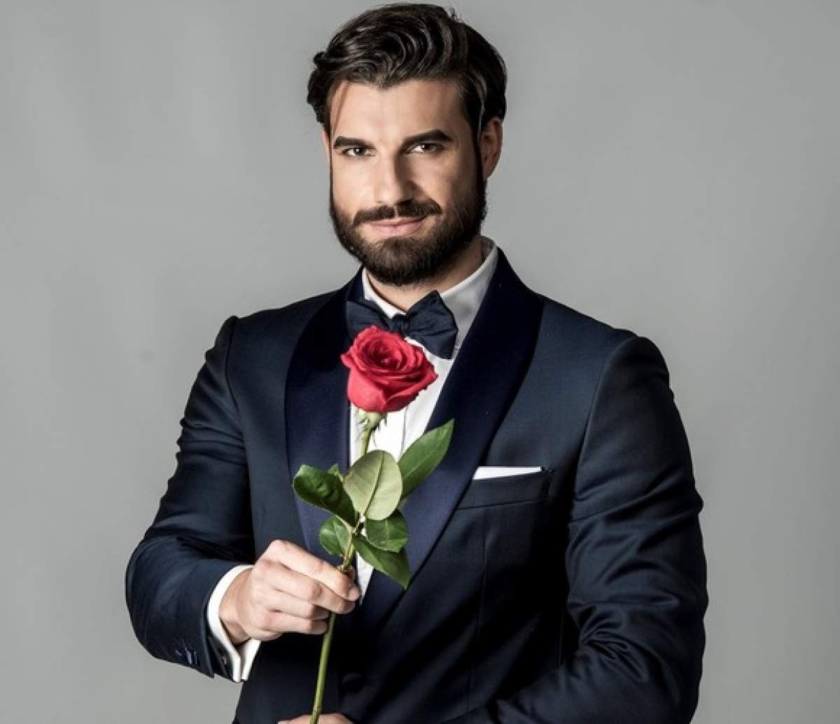 Cum alege, de fapt, Andi Constantin cui să-i ofere trandafirul în emisiunea Burlacul: “Mă las ghidat de...”