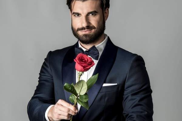 Cum alege, de fapt, Andi Constantin cui să-i ofere trandafirul în emisiunea Burlacul: “Mă las ghidat de...”