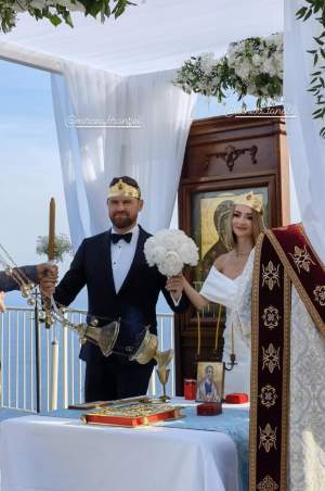 Imagini de la nunta Denisei Tănase cu Mircea Brânzei. Ce ținute au ales mirii în cea mai importantă zi din viața lor