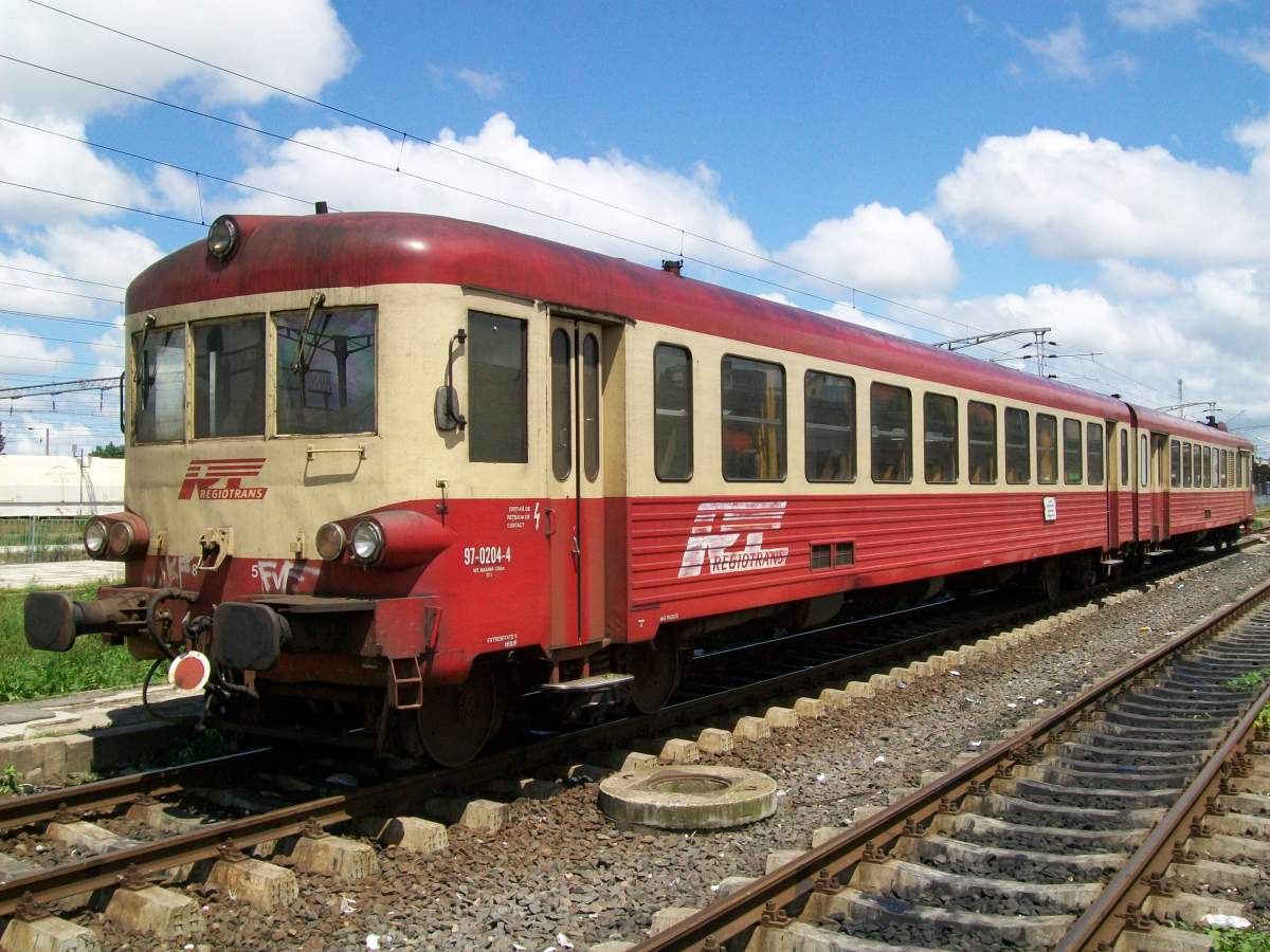 Un tren de pe ruta București-Craiova a rămas fără frâne. Zeci de călători au trecut prin clipe cumplite