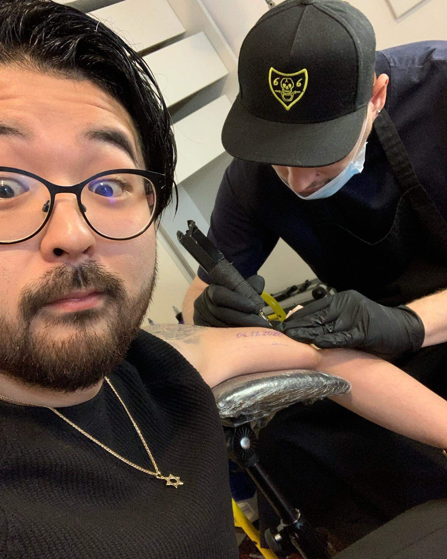 Care este, de fapt, povestea tatuajului cu Sorin Bontea a lui Rikito Watanabe de la Chefi la Cuțite: ”Când am avut o zi liberă...” / FOTO