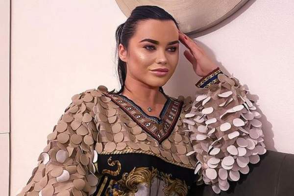 Carmen de la Sălciua și-a schimbat complet aspectul. Artista nu mai arată deloc la fel: „Îți stă cel mai bine așa” / FOTO