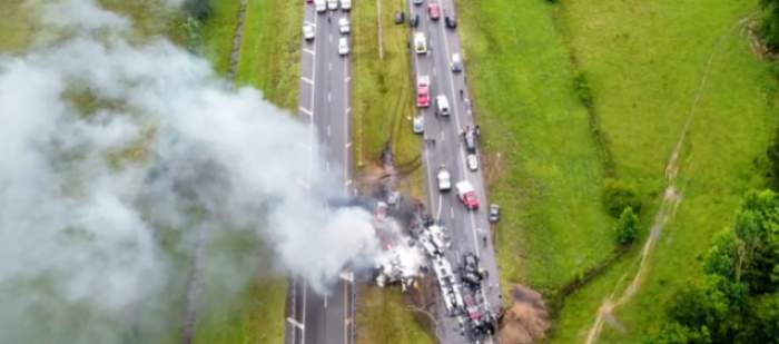 Accident rutier în lanț soldat cu 10 morți, între care 9 copii. Tragedia a fost provocată de vremea rea