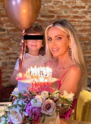 Andreea Bănică își aniversează ziua de naștere și 13 ani de la căsătorie. Vedeta a organizat o petrecere fastuasă / GALERIE FOTO
