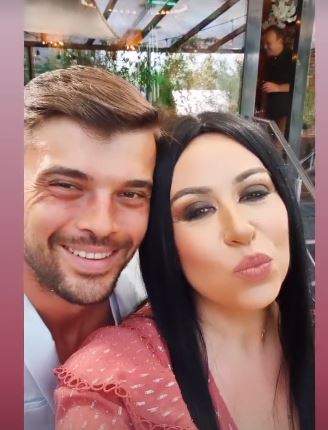 Oana Roman și Marius Elisei, selfie.