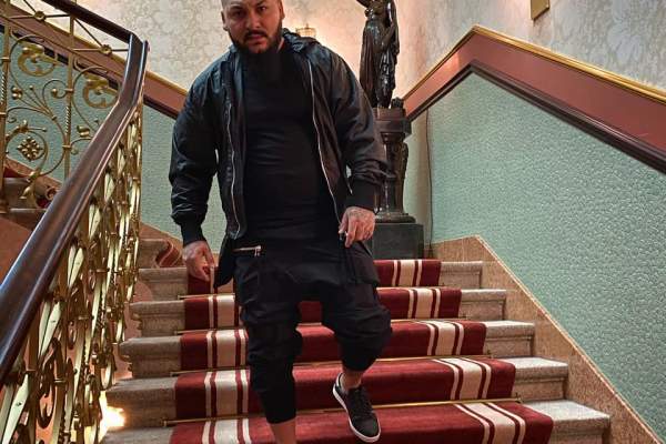 Cum a reacționat Dani Mocanu atunci când internauții i-au cerut bani, pe rețelele de socializare: ”Îți trimit un portbagaj de...”