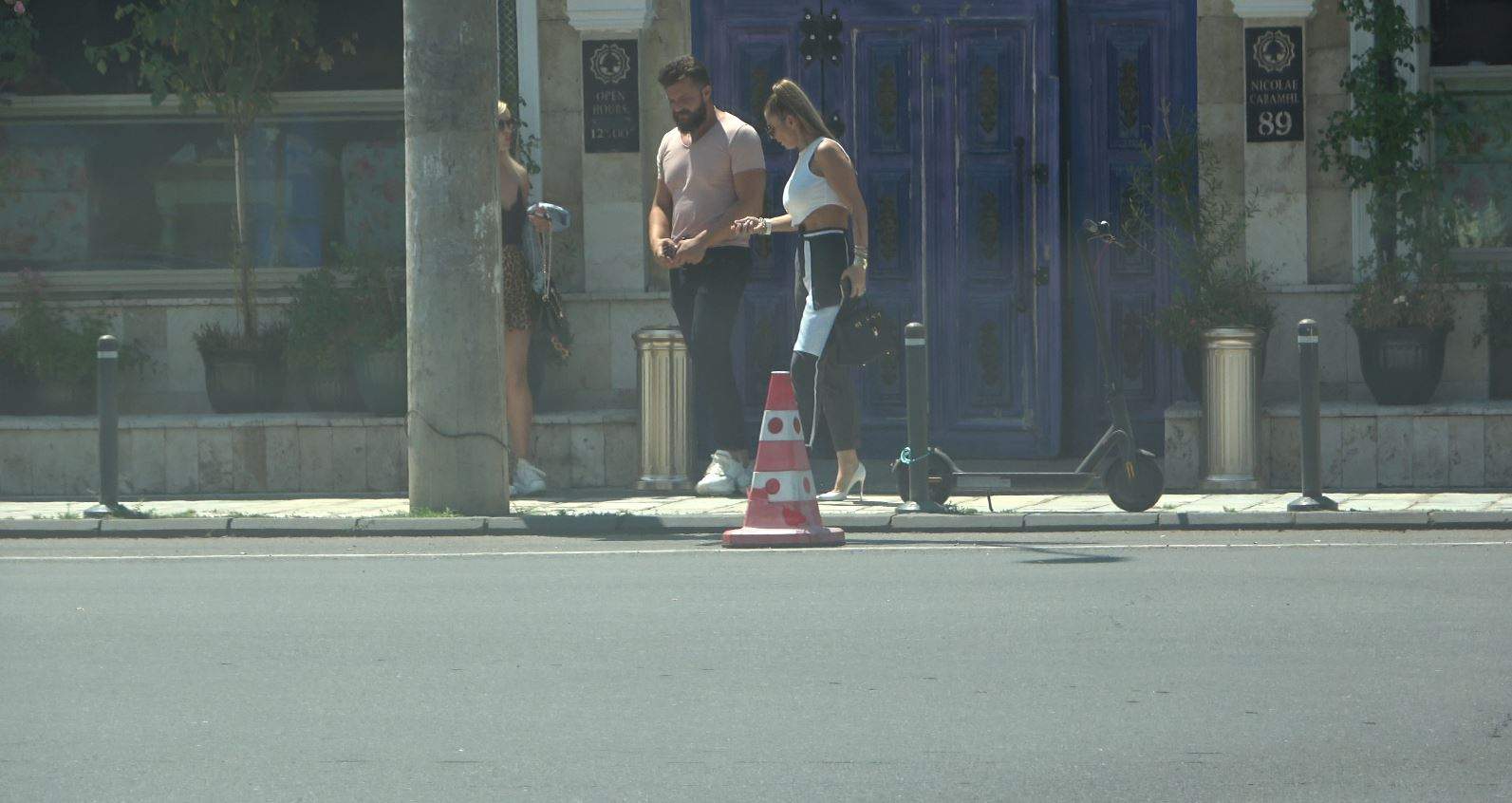 EXCLUSIV! Primele imagini cu Anamaria Prodan, după ce Laurențiu Reghecampf a fost prins cu amanta / PAPARAZZI
