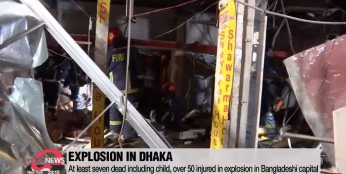 Explozie devastatoare în Bangladesh! Șapte oameni au murit pe loc iar patru autobuze au fost mistuite de flăcări / VIDEO