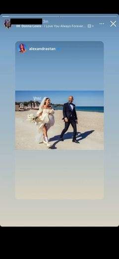 Alexandra Stan și Emanuel, pe plajă,în ziua nunții.
