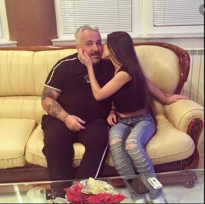 Rebeca, fiica lui Sile Cămătaru, umilită pe Internet după ce a postat un videoclip emoționant cu tatăl ei. ”Te mândrești că a distrus o grămadă de vieți?” / FOTO