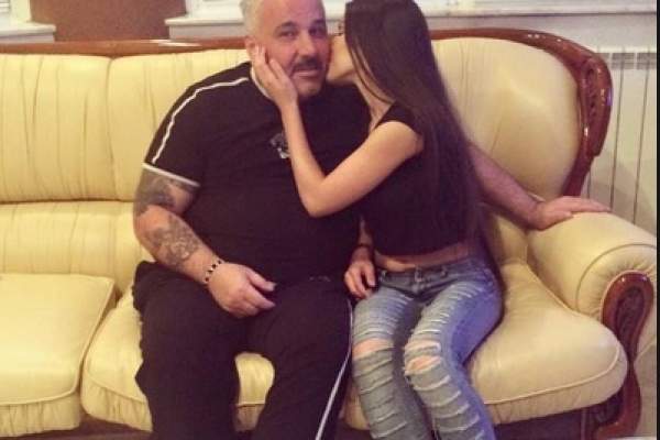 Rebeca, fiica lui Sile Cămătaru, umilită pe Internet după ce a postat un videoclip emoționant cu tatăl ei. ”Te mândrești că a distrus o grămadă de vieți?” / FOTO