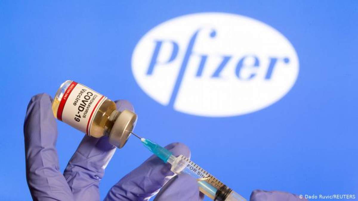Luni ajung în țară aproape un milion de doze de vaccin Pfizer. Cum vor fi distribuite