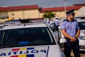 Polițist din Constanța arestat după ce a bătut cu sălbăticie un bărbat. Medicii nu știu dacă victima va supraviețui