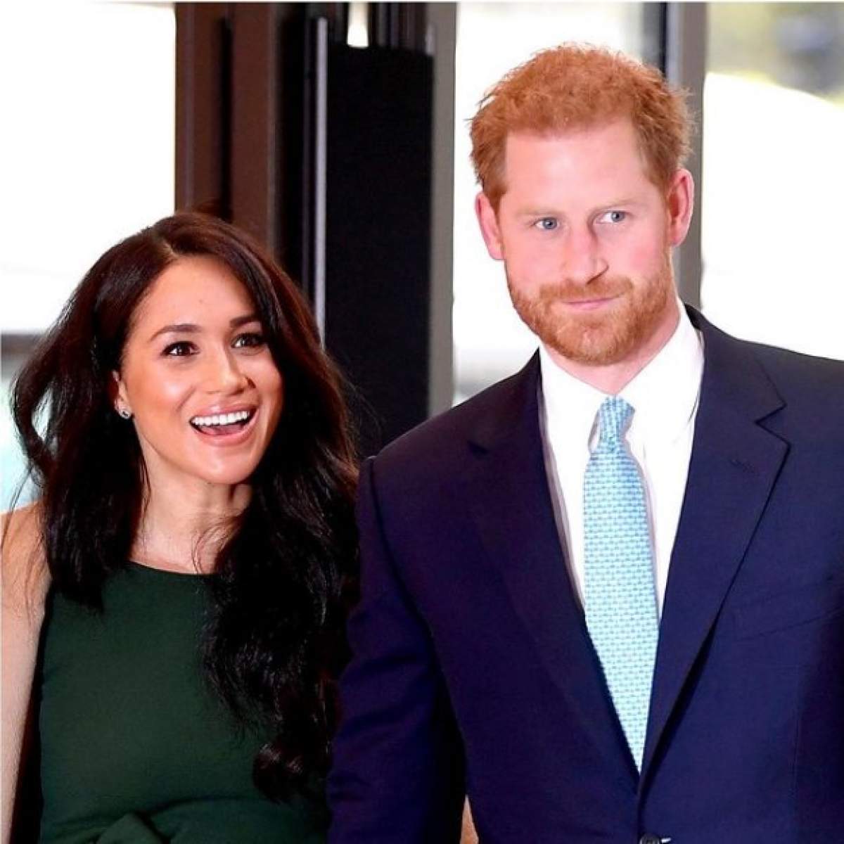 Prințul  Harry la brațul lui Meghan Markle