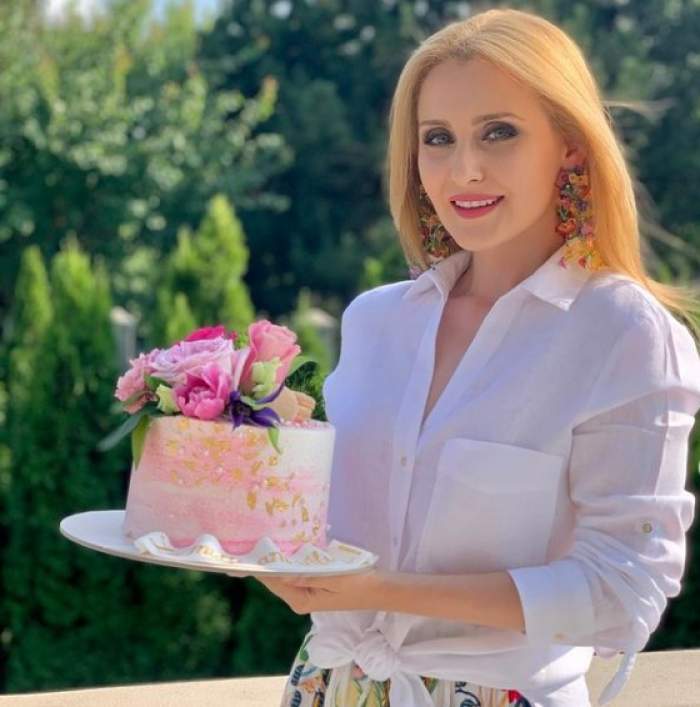 Cum o răsfață Alexandru Ciucu pe soția lui, Alina Sorescu, de ziua ei de naștere. Cei doi par să fie mai fericiți ca niciodată / FOTO