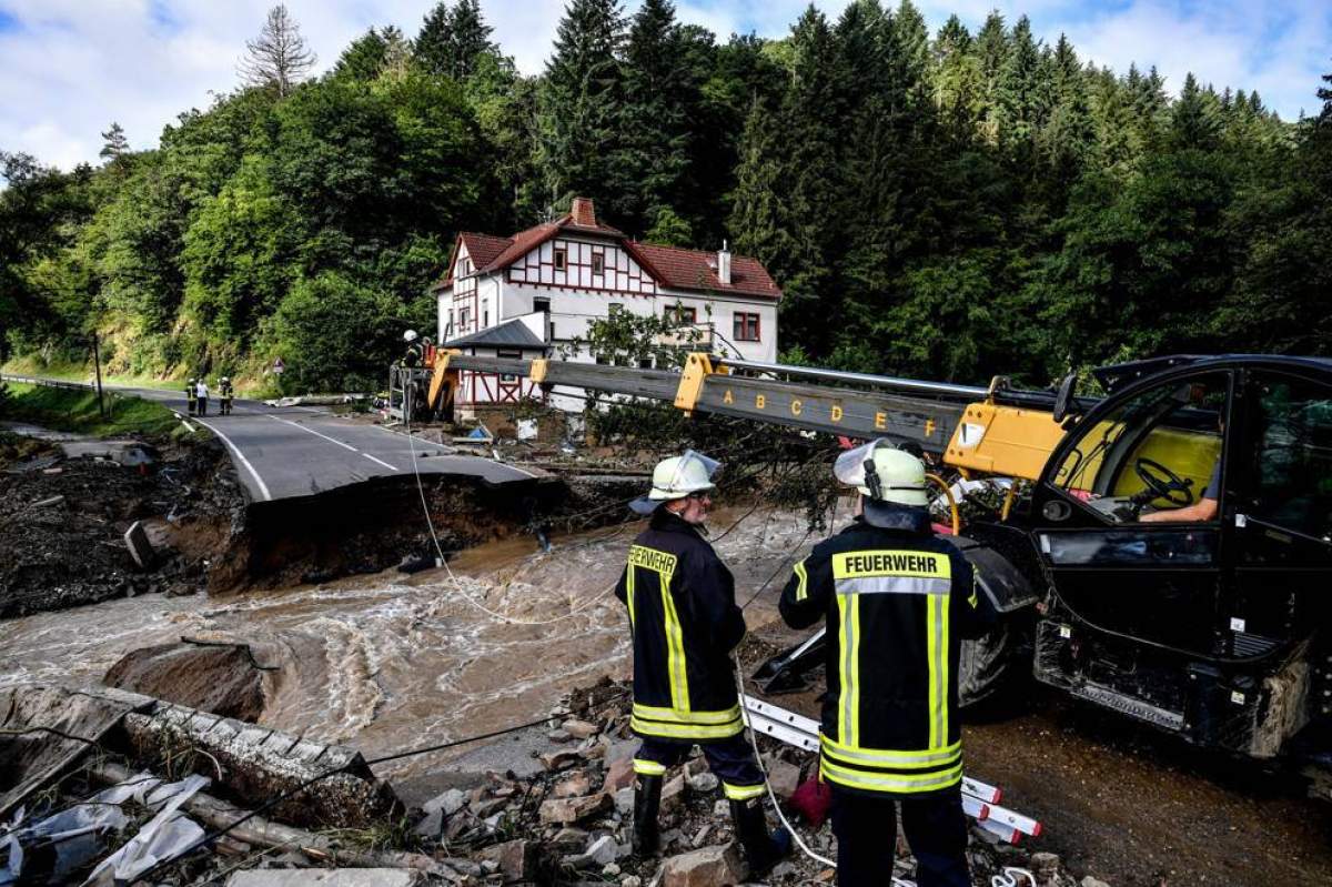 Români prinși la furat în Germania, în urma inundațiilor catastrofale. Au luat tot ce s-a putut din casele evacuate