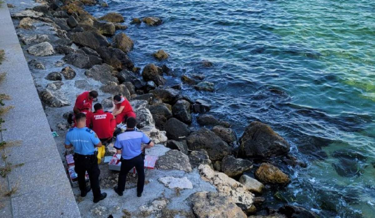 Cazino Constanța Un bărbat a fost adus de valuri la mal, în zona Cazinoului Constanța. A decedat la scurt timp după intervenția paramedicilor/ FOTO