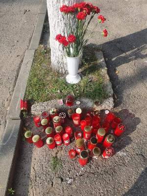Alexandru Mihai, tânărul mort în accidentul din Câmpulung, condus ieri pe ultimul drum! Zeci de motocicliști au mers în cortegiul funerar